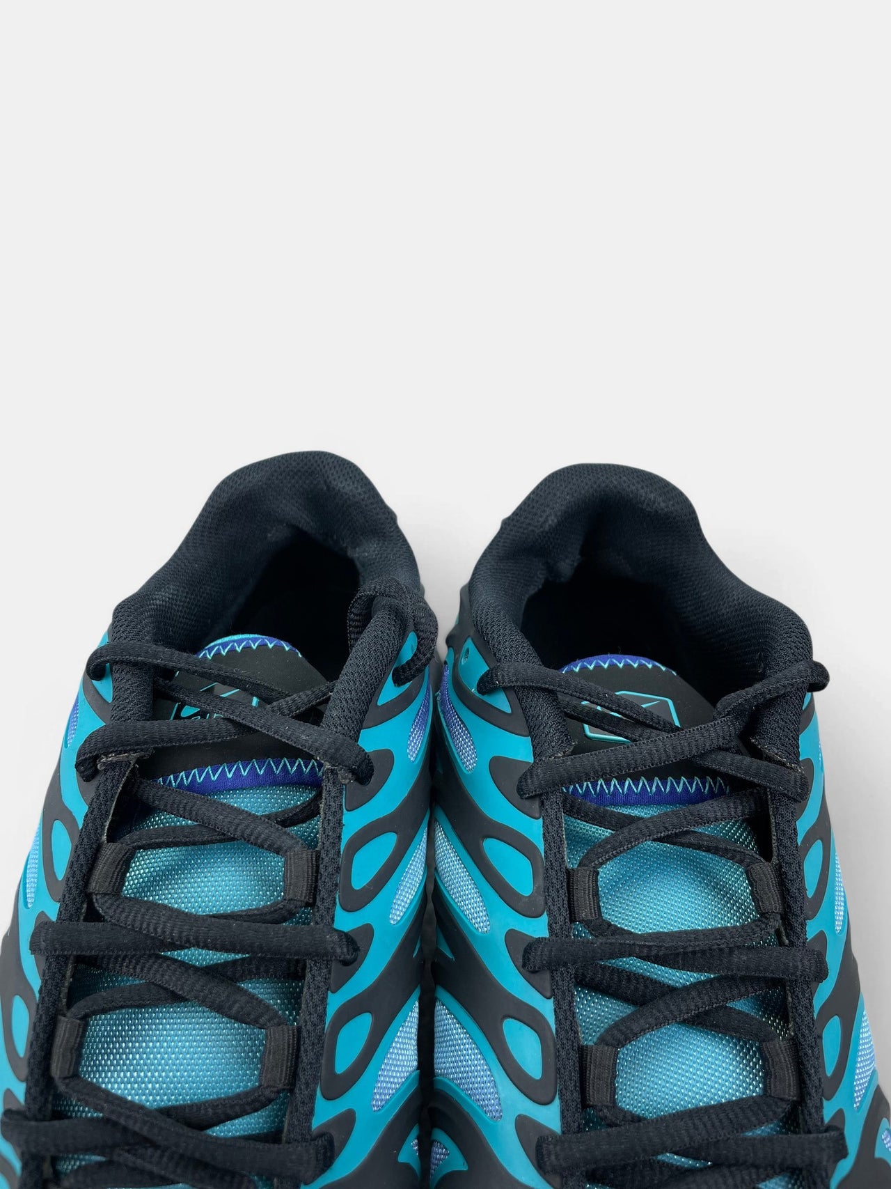 Nike Air Max Plus Drift Dusty Cactus — buty sportowe męskie w bardzo dobrym stanie rozmiar 44, zapiętki butów