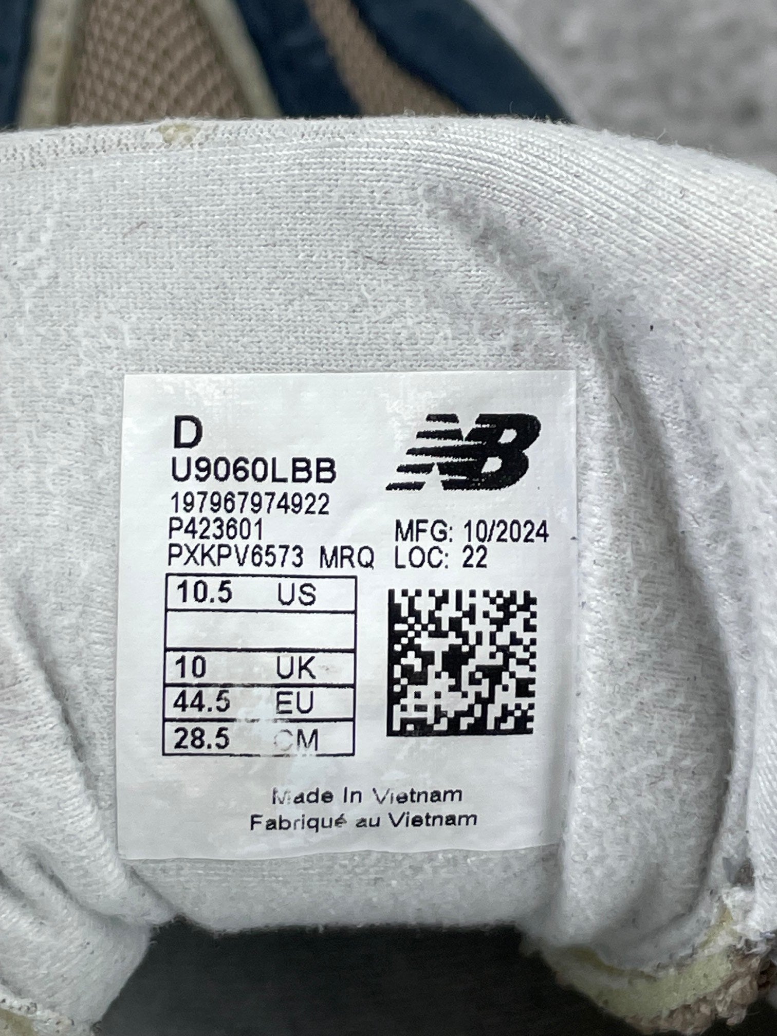 New Balance 9060 Navy Mushroom — buty sportowe męskie w bardzo dobrym stanie rozmiar 44.5, opcjonalne zdjęcie 2