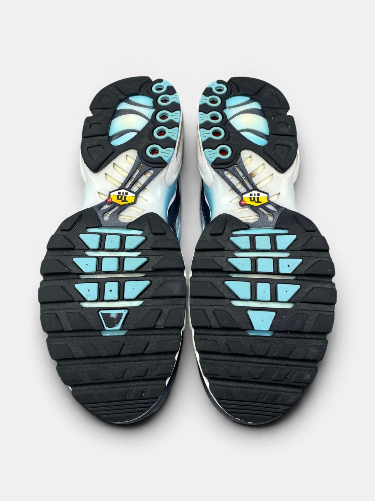 Nike Air Max Plus Dark Obsidian — buty sportowe męskie w bardzo dobrym stanie rozmiar 44, podeszwa