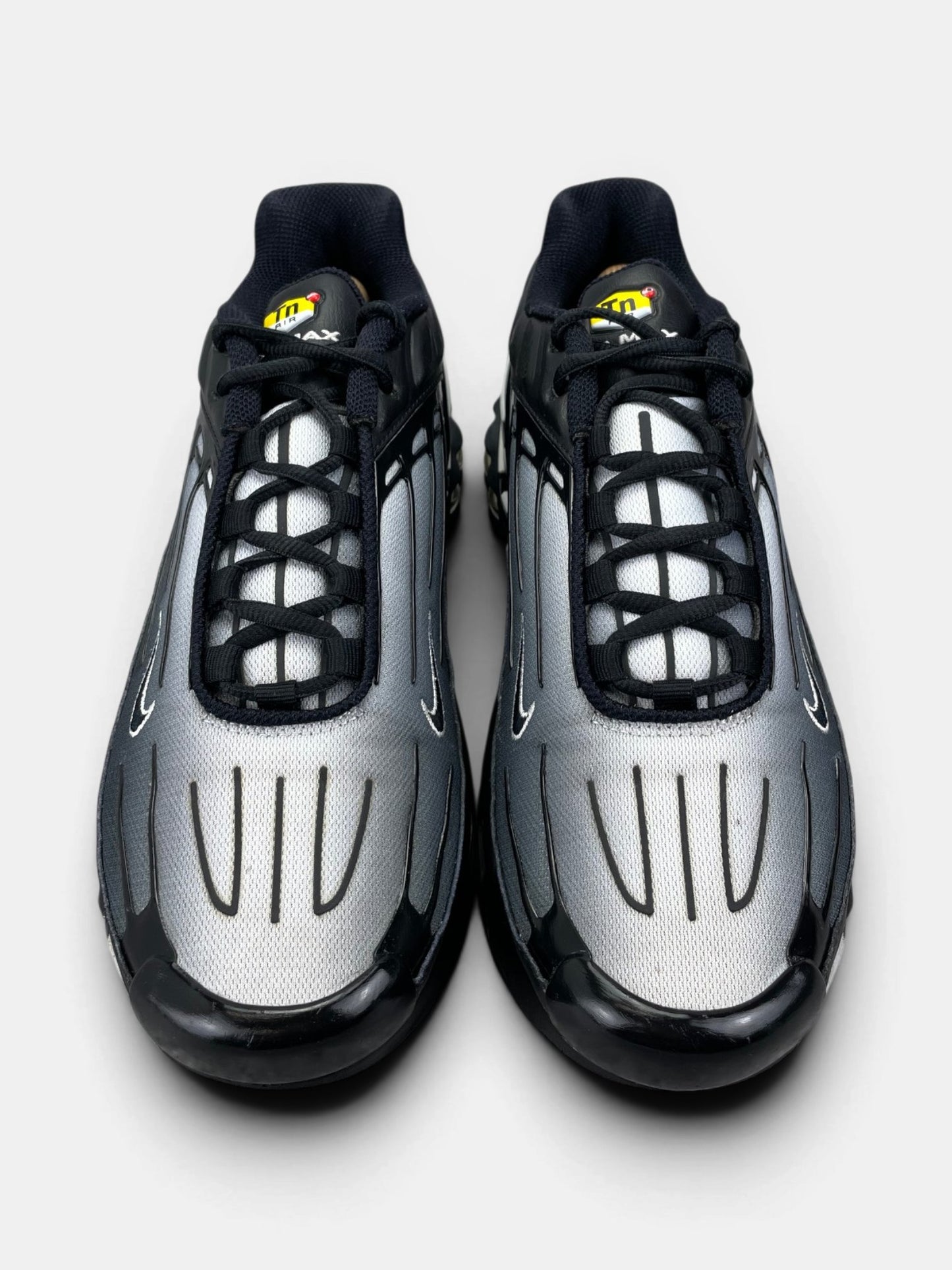 Nike Air Max Plus 3 Black White — buty sportowe męskie w bardzo dobrym stanie rozmiar 44.5, widok z góry