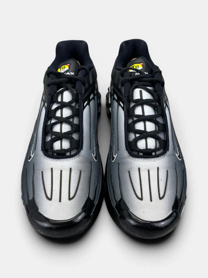 Nike Air Max Plus 3 Black White — buty sportowe męskie w bardzo dobrym stanie rozmiar 44.5, widok z góry