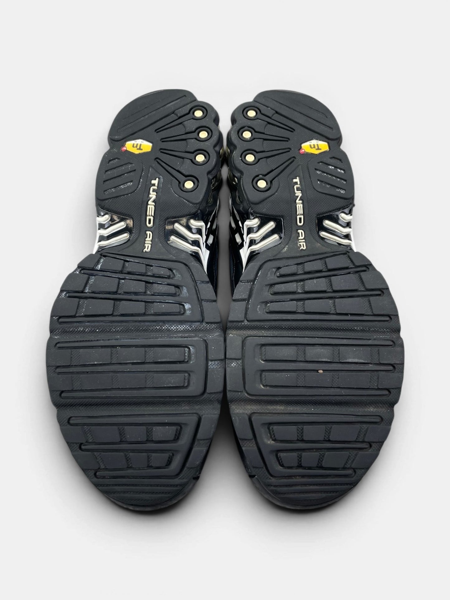 Nike Air Max Plus 3 Black White — buty sportowe męskie w bardzo dobrym stanie rozmiar 44.5, podeszwa