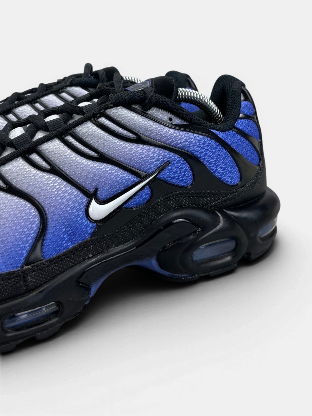 Nike Air Max Plus Black/Sapphire — buty sportowe męskie w bardzo dobrym stanie rozmiar 44, opcjonalne zdjęcie 1