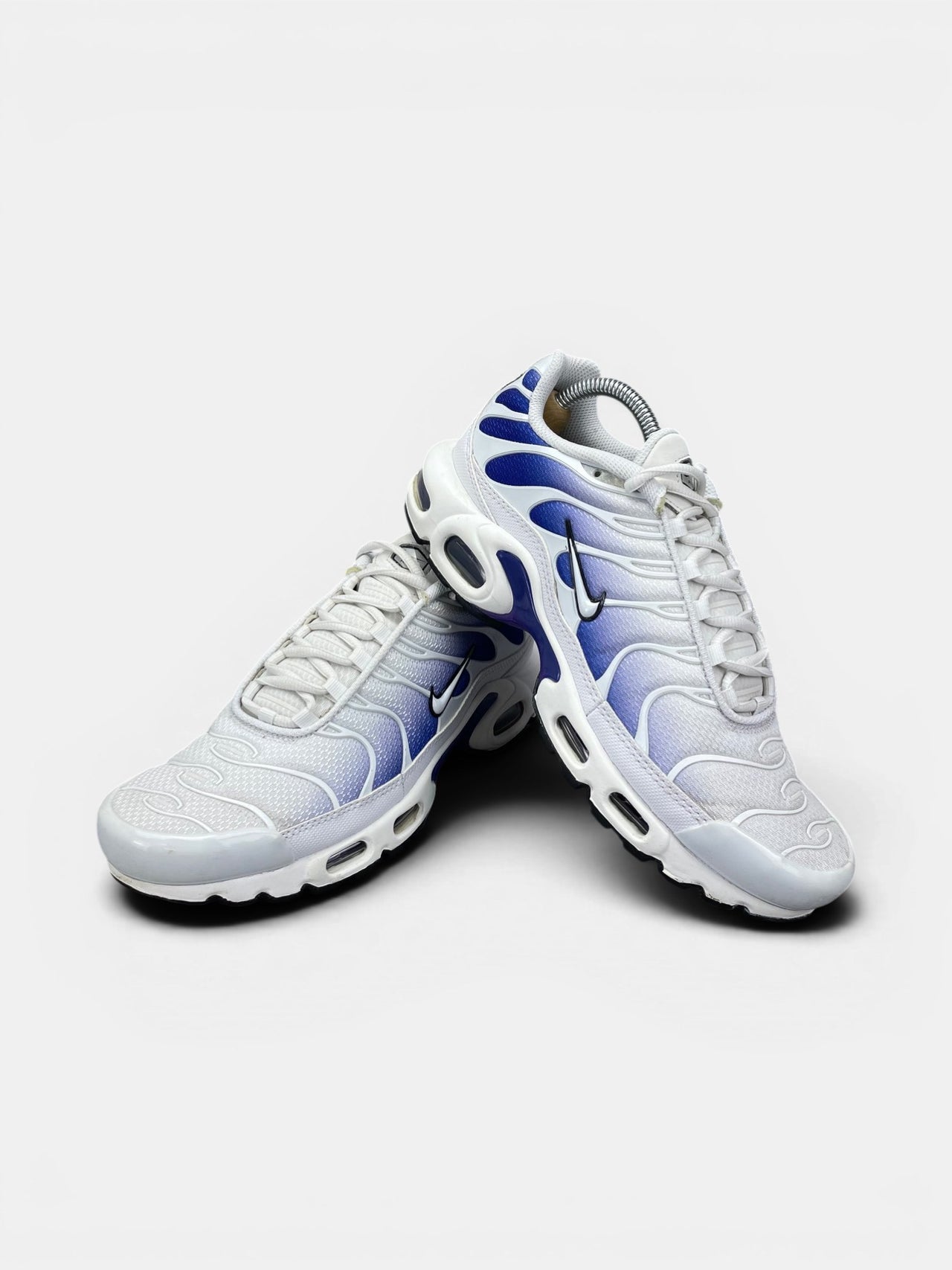 Nike Air Max Plus White Wild Grape — buty sportowe męskie w bardzo dobrym stanie rozmiar 41, boczny profil