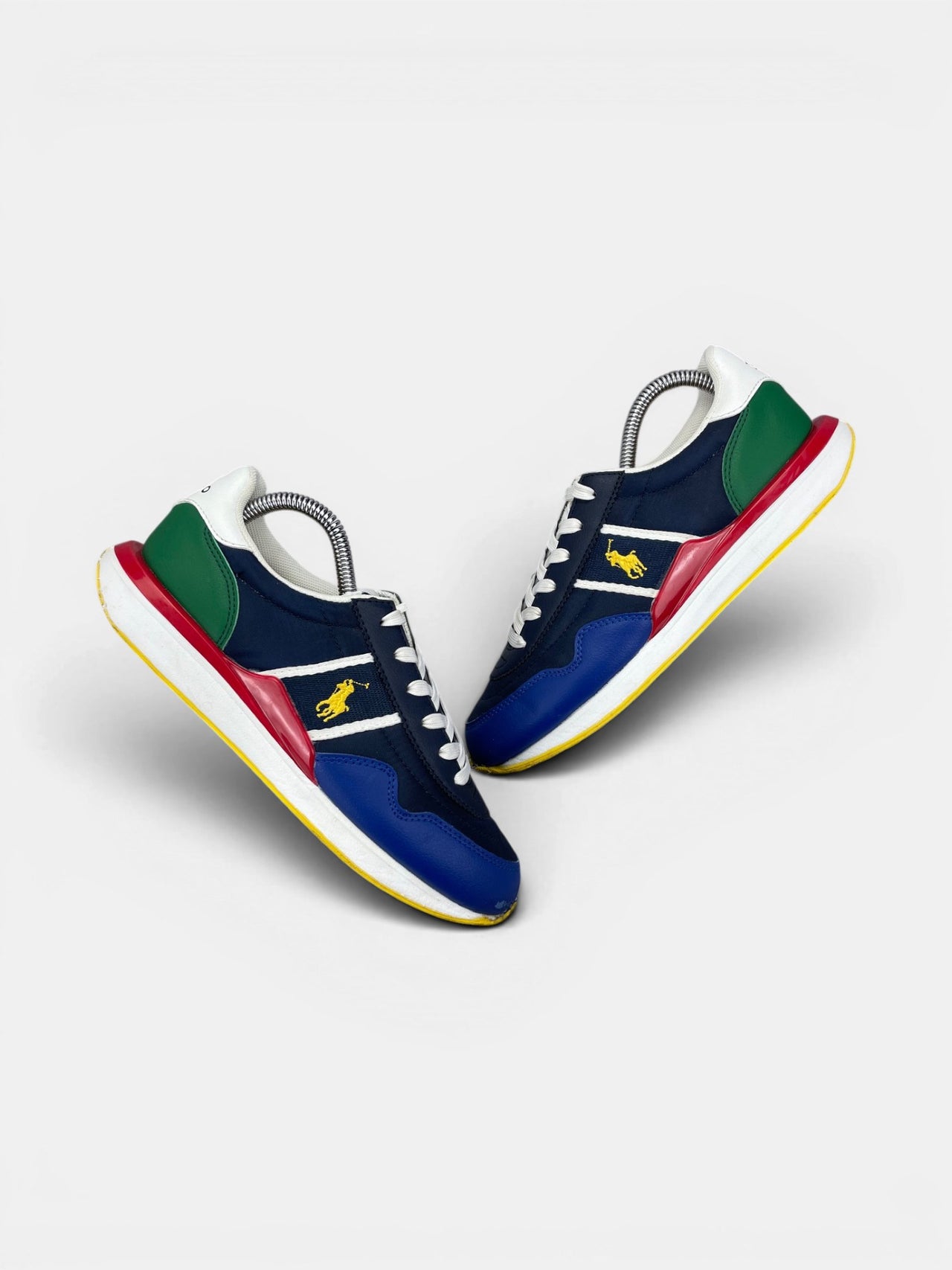 Polo Ralph Lauren Train 89 Sport — buty sportowe dziecięce w bardzo dobrym stanie rozmiar 37, widok z góry na zewnętrzną stronę butów
