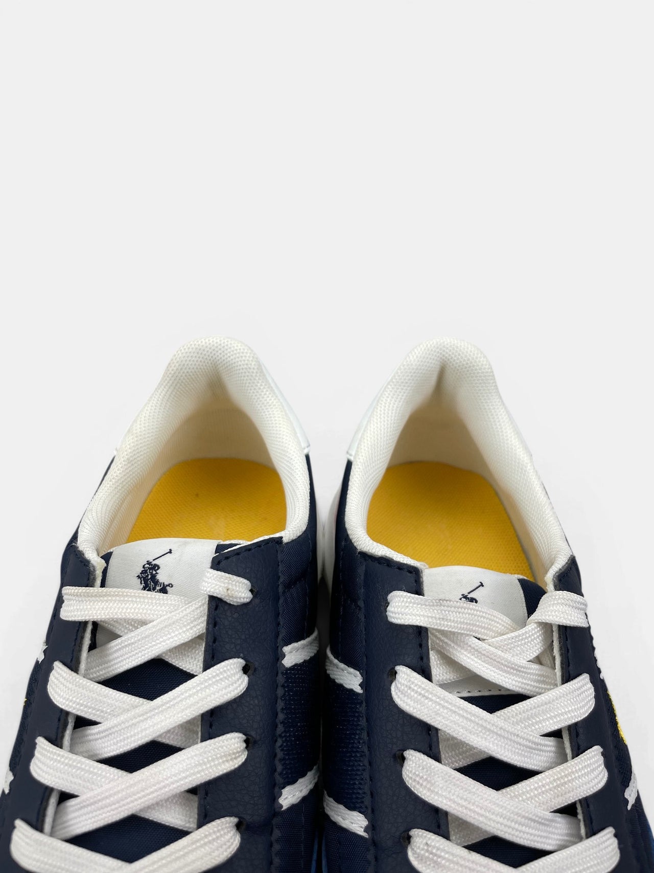 Polo Ralph Lauren Train 89 Sport — buty sportowe dziecięce w bardzo dobrym stanie rozmiar 37, zapiętki butów