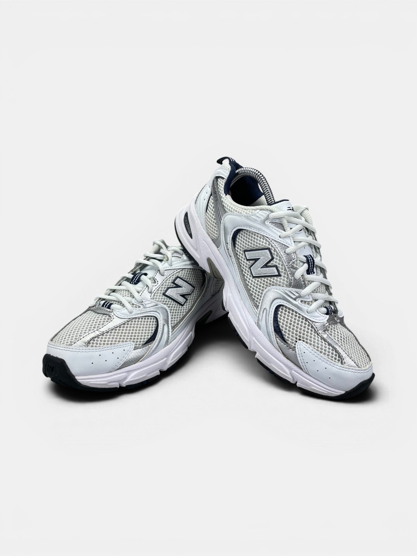 New Balance 530 — buty sportowe damskie w bardzo dobrym stanie rozmiar 40, boczny profil