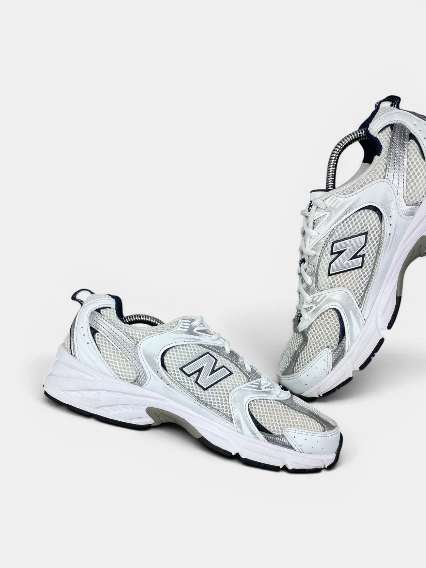 New Balance 530 — buty sportowe damskie w bardzo dobrym stanie rozmiar 40, wewnętrzny panel lewego buta