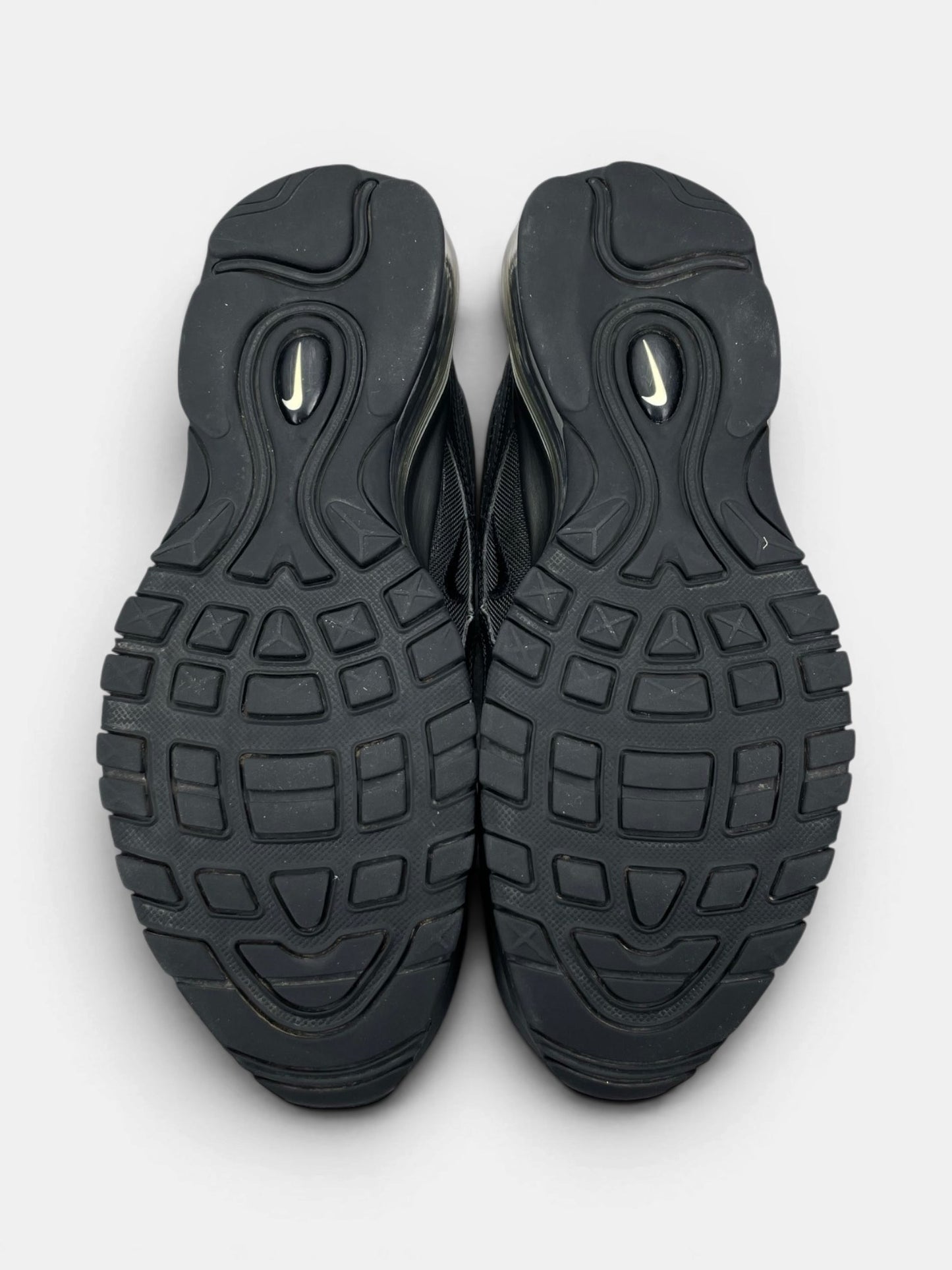 Nike Air Max 97 Triple Black AM97 Triple Black — buty sportowe męskie w bardzo dobrym stanie rozmiar 42, podeszwa