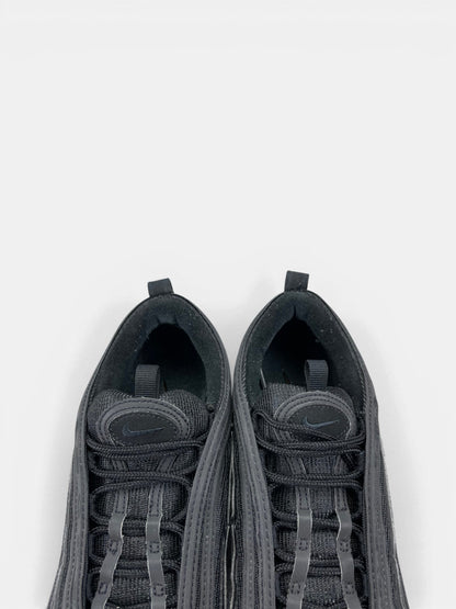 Nike Air Max 97 Triple Black AM97 Triple Black — buty sportowe męskie w bardzo dobrym stanie rozmiar 42, zapiętki butów