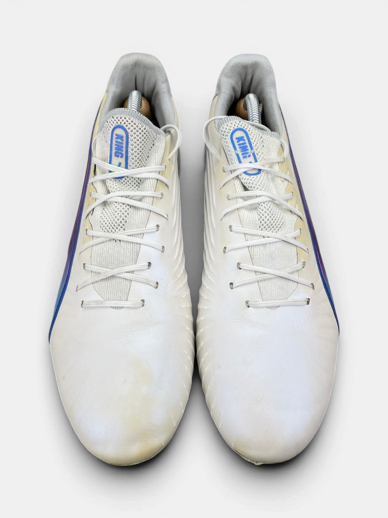 Puma King Ultimate — buty sportowe męskie w bardzo dobrym stanie rozmiar 44.5, widok z góry