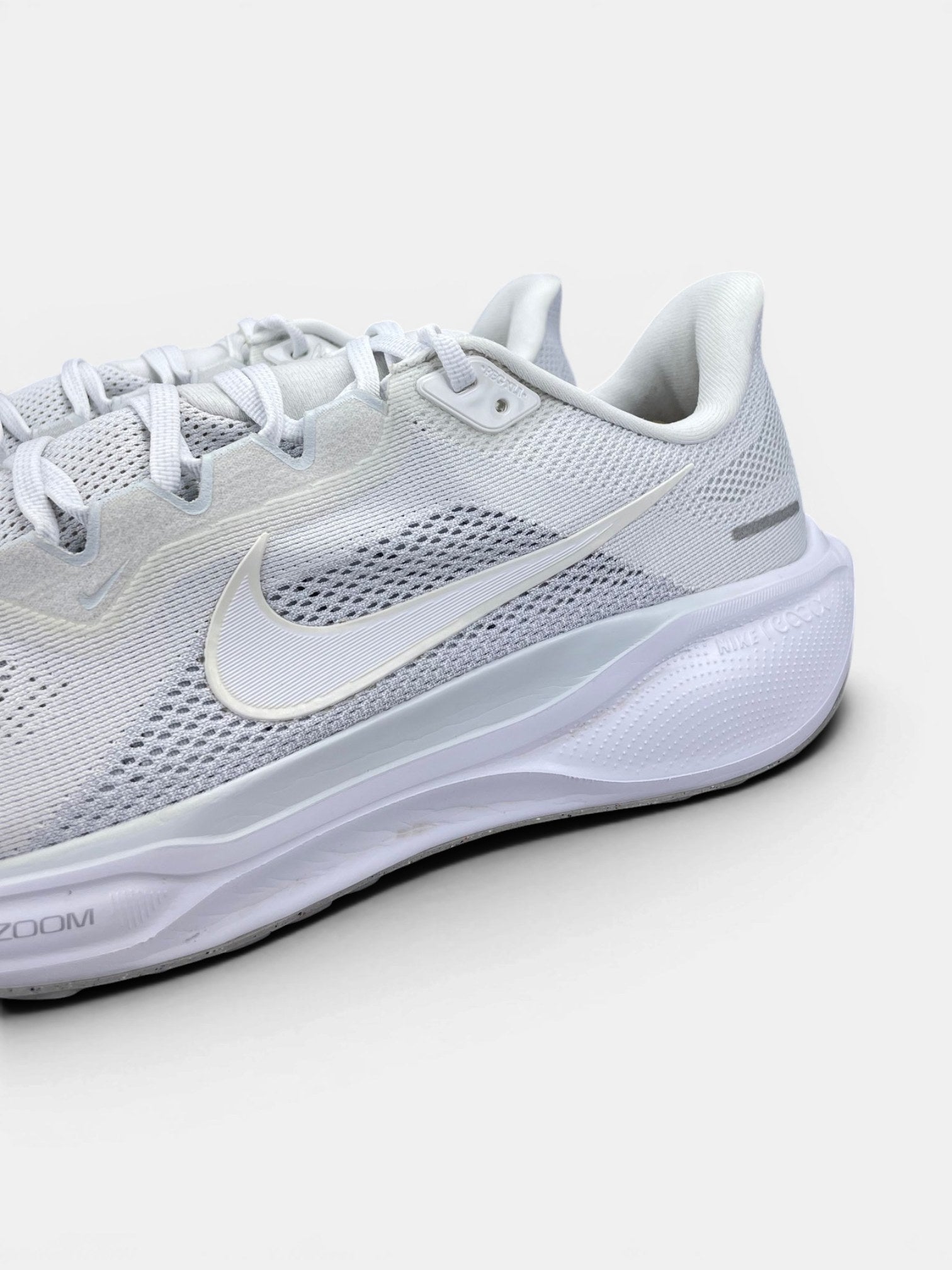 Nike Pegasus 41 Pure Platinum — buty sportowe męskie w bardzo dobrym stanie rozmiar 47, opcjonalne zdjęcie 1