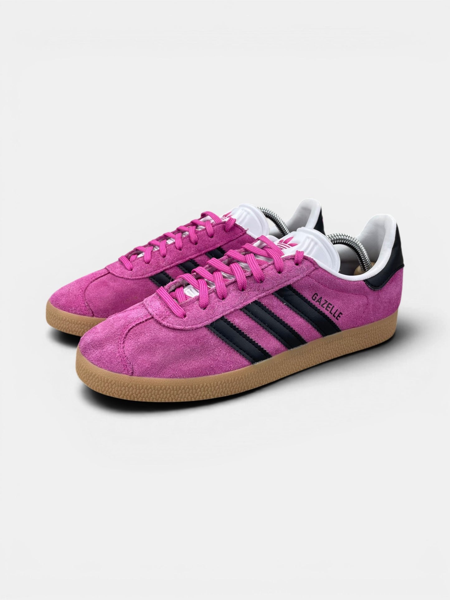 Adidas Gazelle — buty sportowe damskie w bardzo dobrym stanie rozmiar 40, widok z boku