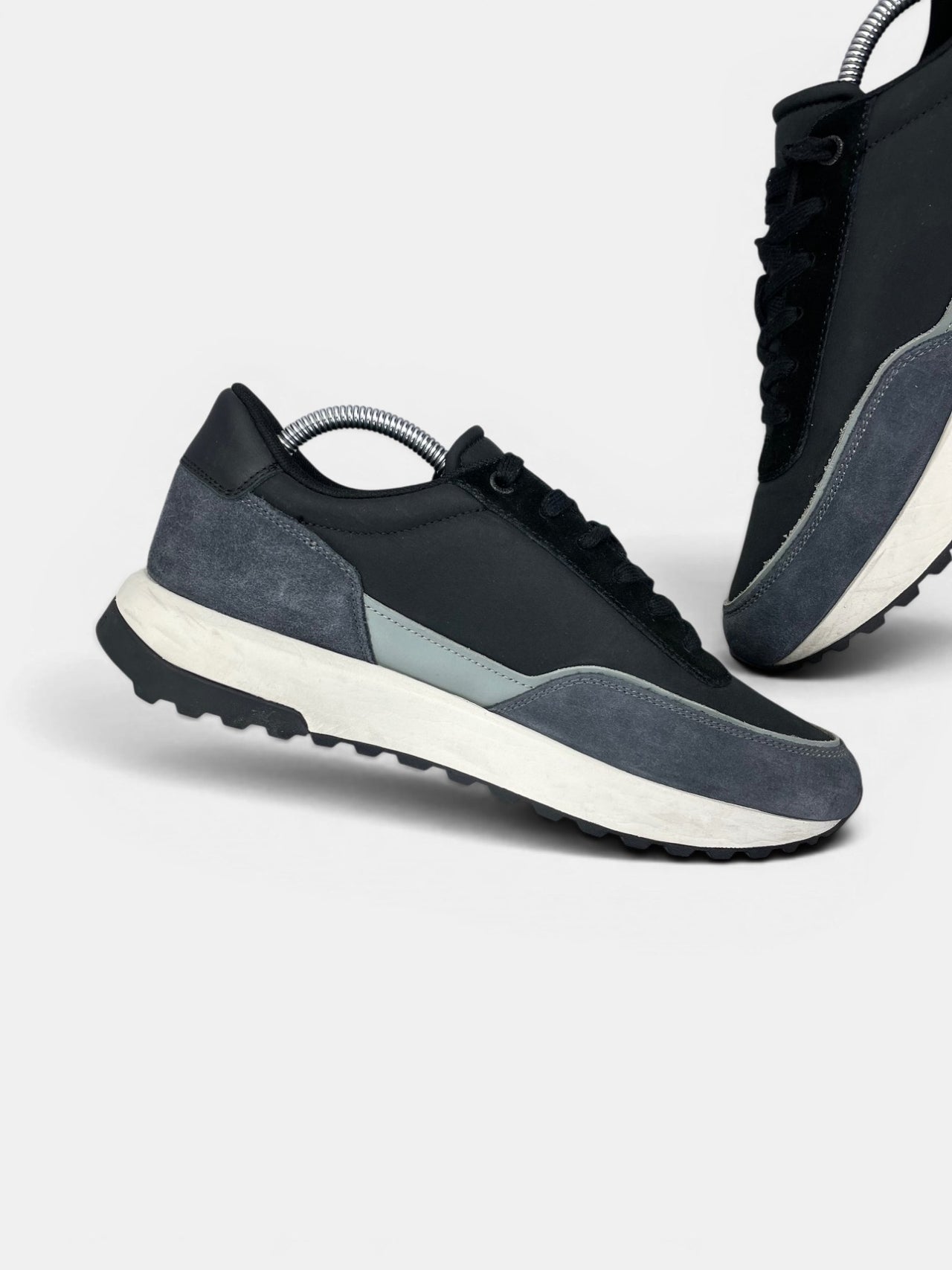 Calvin Klein Low Top Lace Up — buty sportowe męskie nowe rozmiar 42, wewnętrzny panel lewego buta