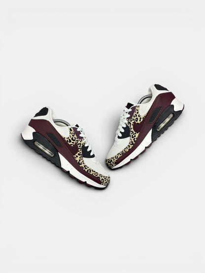 Nike Air Max 90 Nike Air Max 90 Leopard ‘Burgundy Crush’ — buty sportowe damskie w bardzo dobrym stanie rozmiar 40, widok z góry na zewnętrzną stronę butów