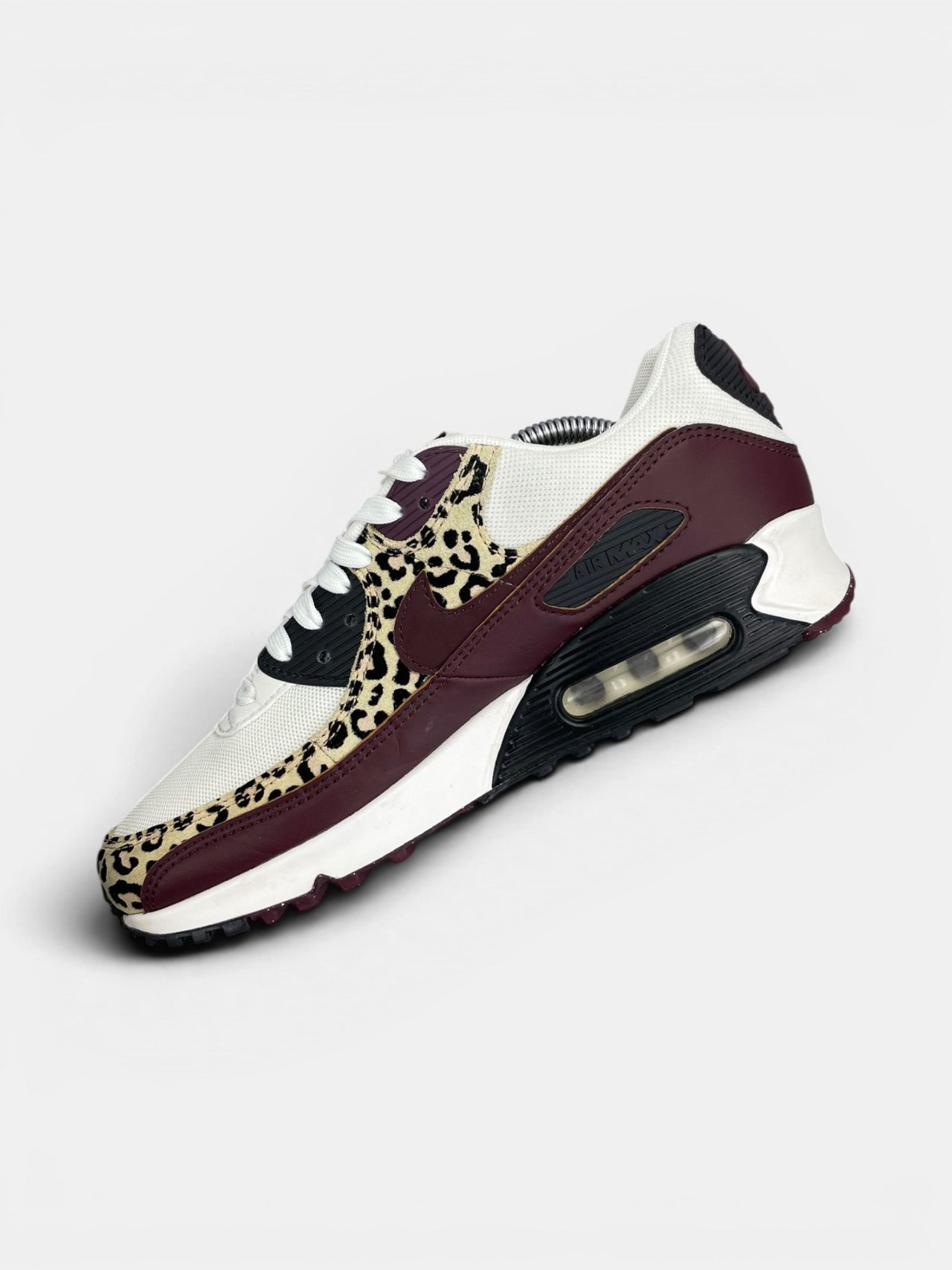 Nike Air Max 90 Nike Air Max 90 Leopard ‘Burgundy Crush’ — buty sportowe damskie w bardzo dobrym stanie rozmiar 40, wewnętrzny panel prawego buta