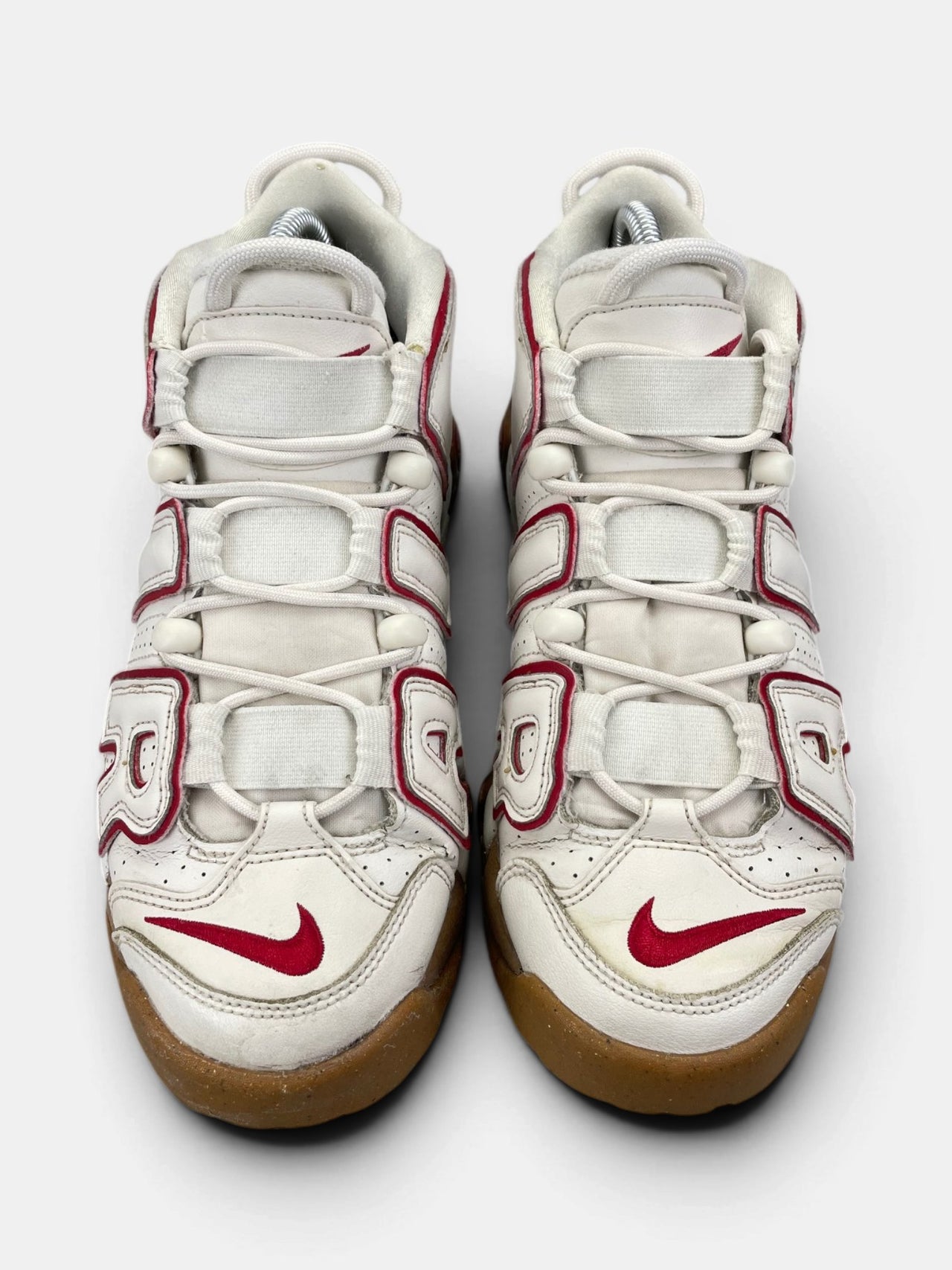 Nike Air More Uptempo Phantom Gym Red Gum — buty sportowe damskie w bardzo dobrym stanie rozmiar 39, widok z góry