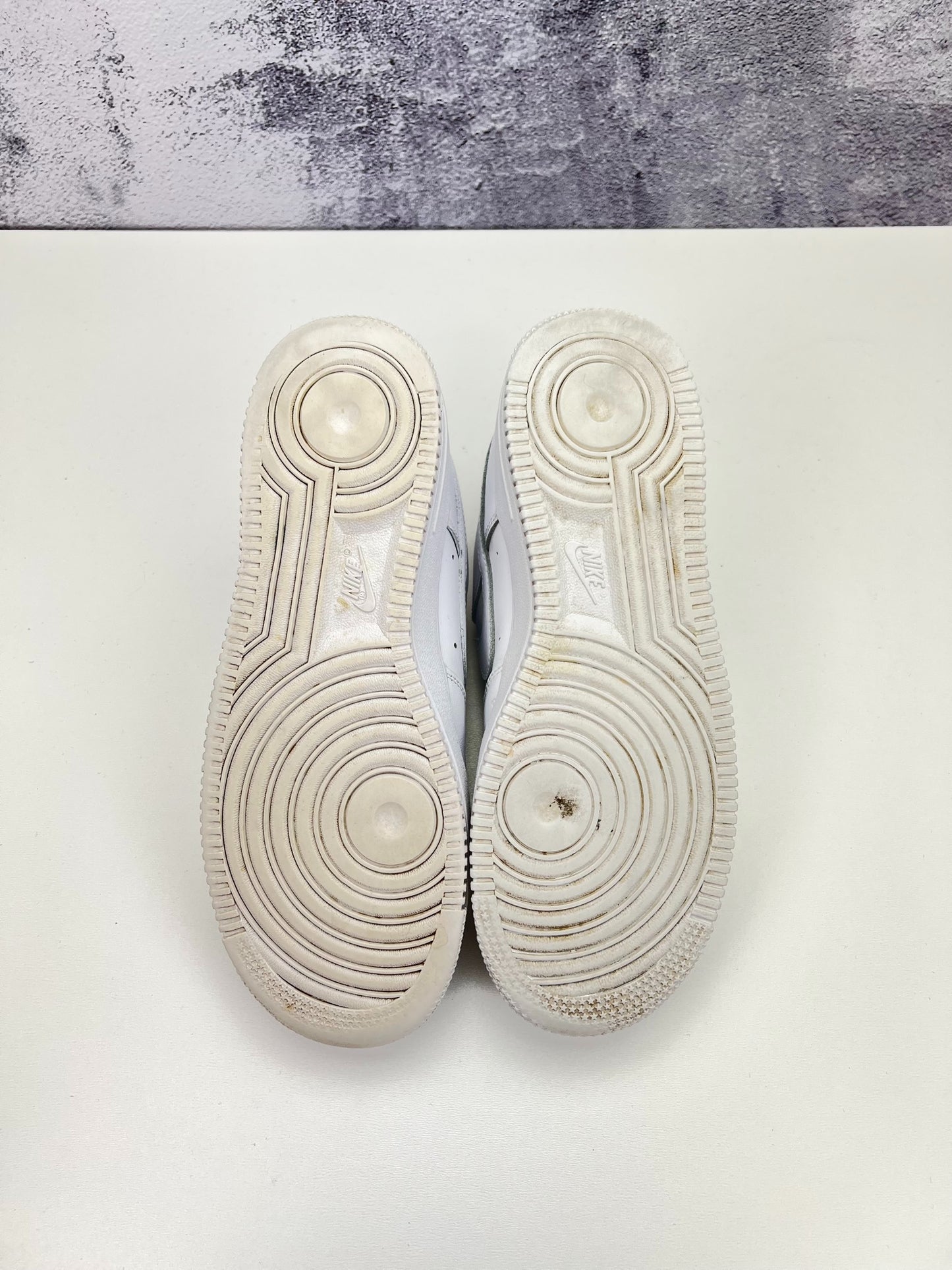 Nike Air Force 1 Low (38.5) - sneakilystore