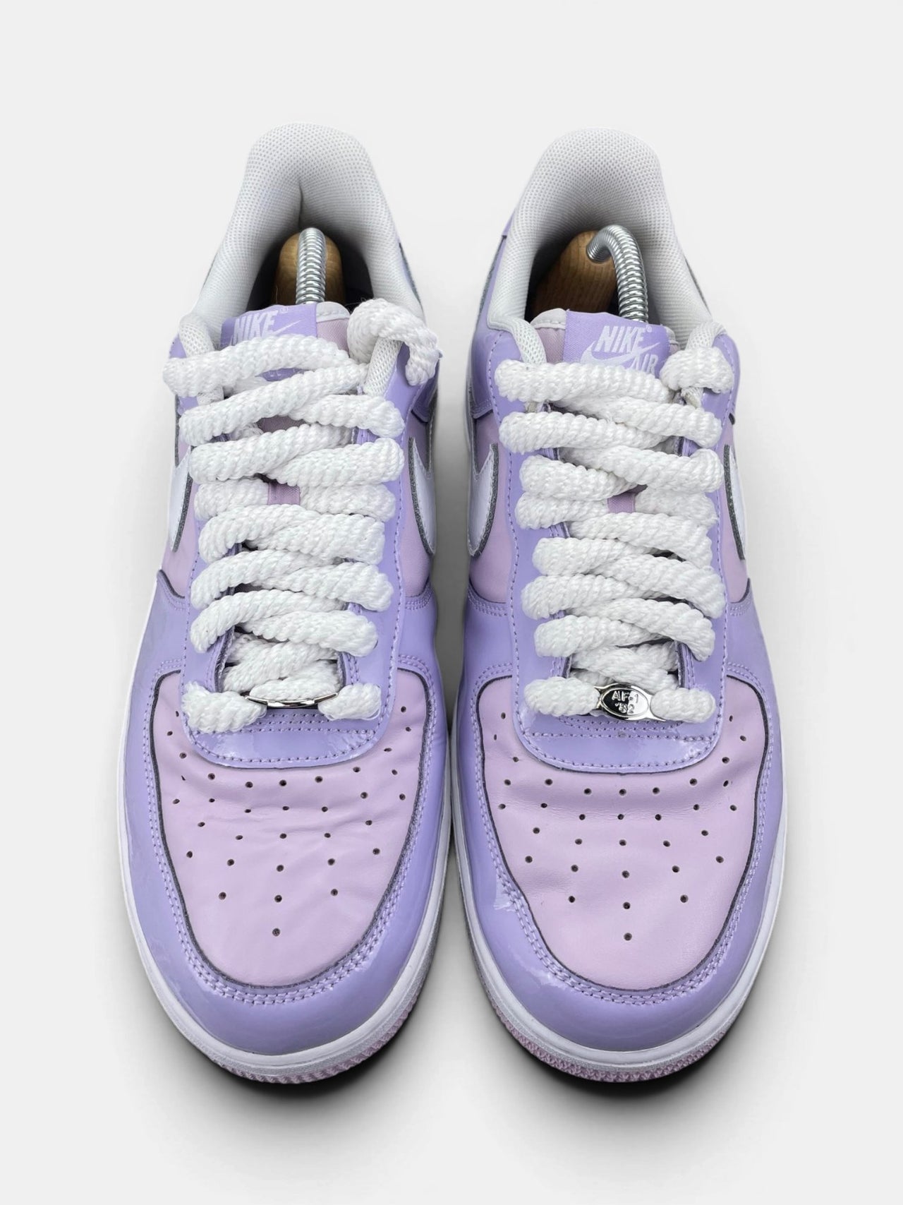 Nike Air Force 1 Low Hydrangeas — buty sportowe męskie w bardzo dobrym stanie rozmiar 42.5, widok z góry