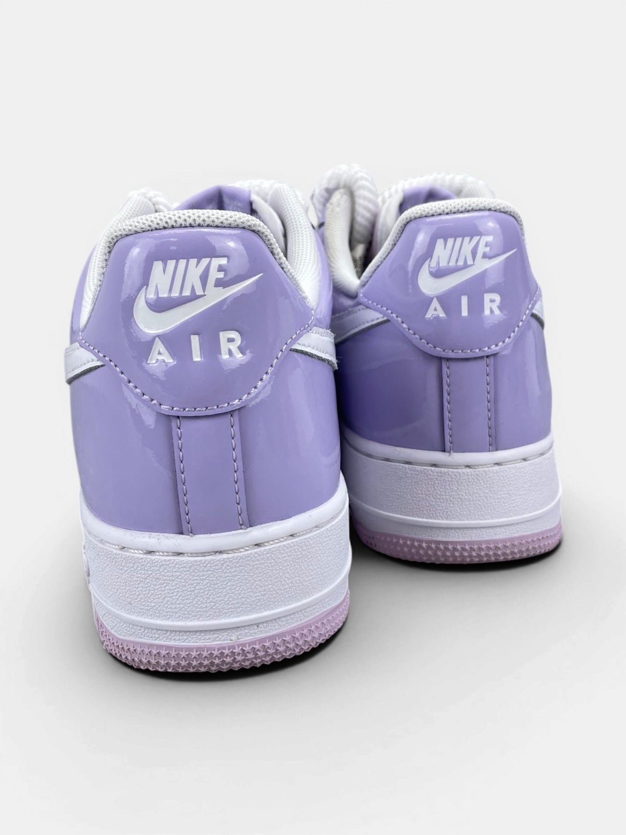 Nike Air Force 1 Low Hydrangeas — buty sportowe męskie w bardzo dobrym stanie rozmiar 42.5, widok z tyłu