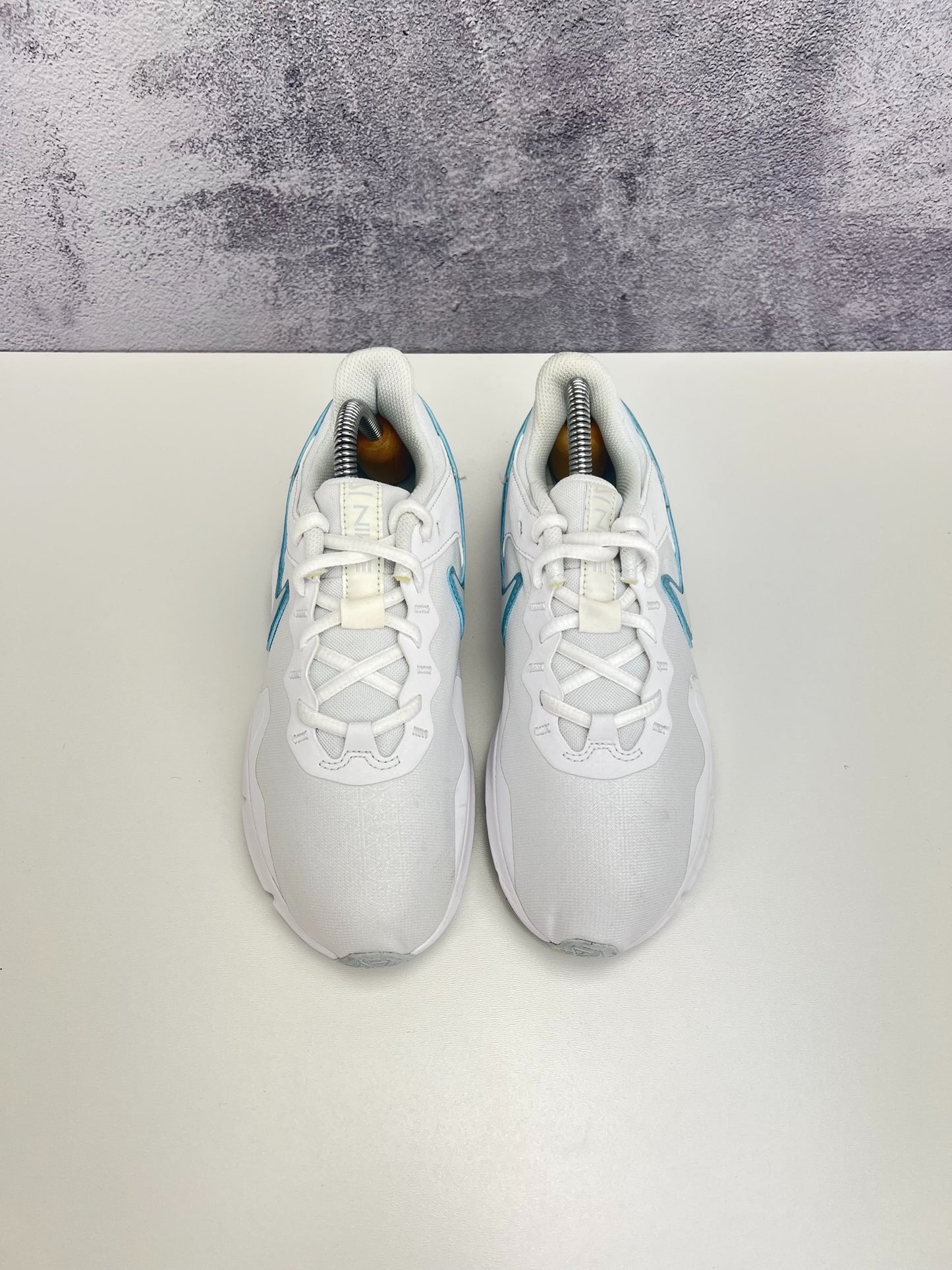 Nike Legend Essential 2 (36.5) - sneakilystore
