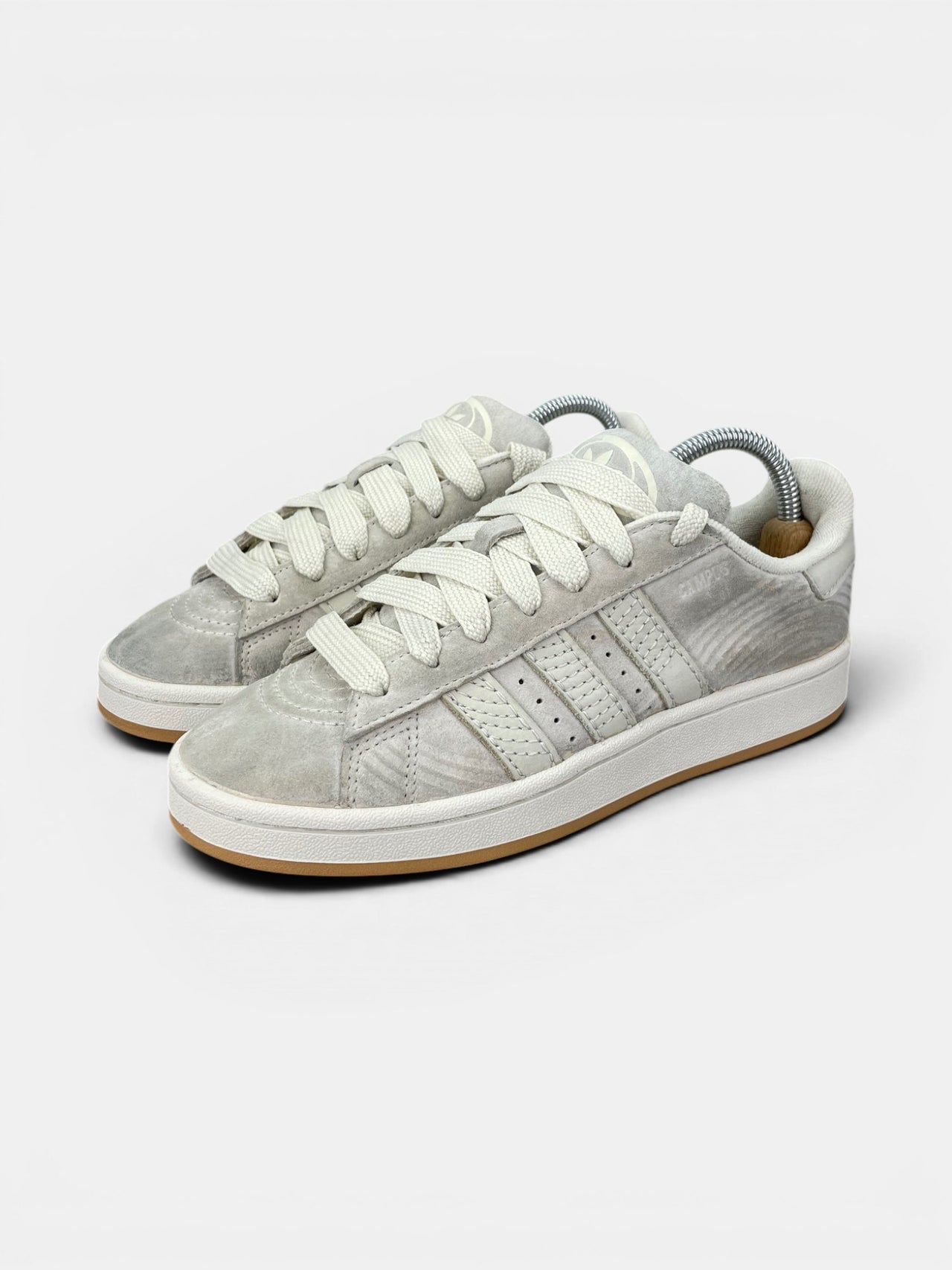 Adidas Campus 00s Wonder White — buty sportowe damskie w bardzo dobrym stanie rozmiar 39 1/3, widok z boku