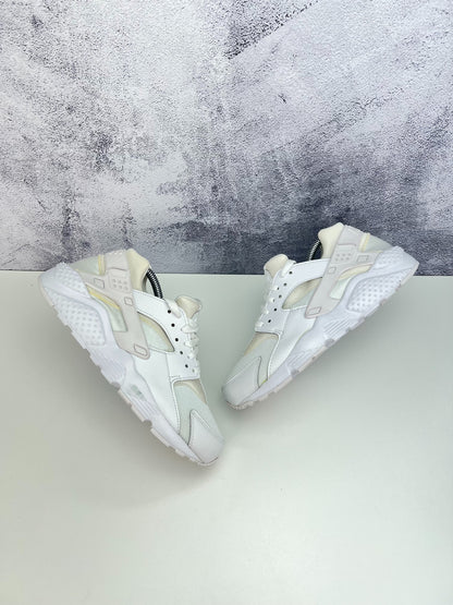 Nike Huarache Run (38.5) - sneakilystore