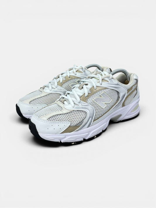 New Balance 530 — buty sportowe damskie w bardzo dobrym stanie rozmiar 40.5, widok z boku