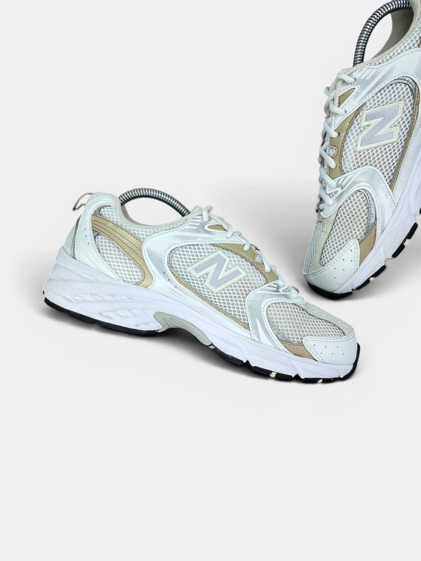 New Balance 530 — buty sportowe damskie w bardzo dobrym stanie rozmiar 40.5, wewnętrzny panel lewego buta