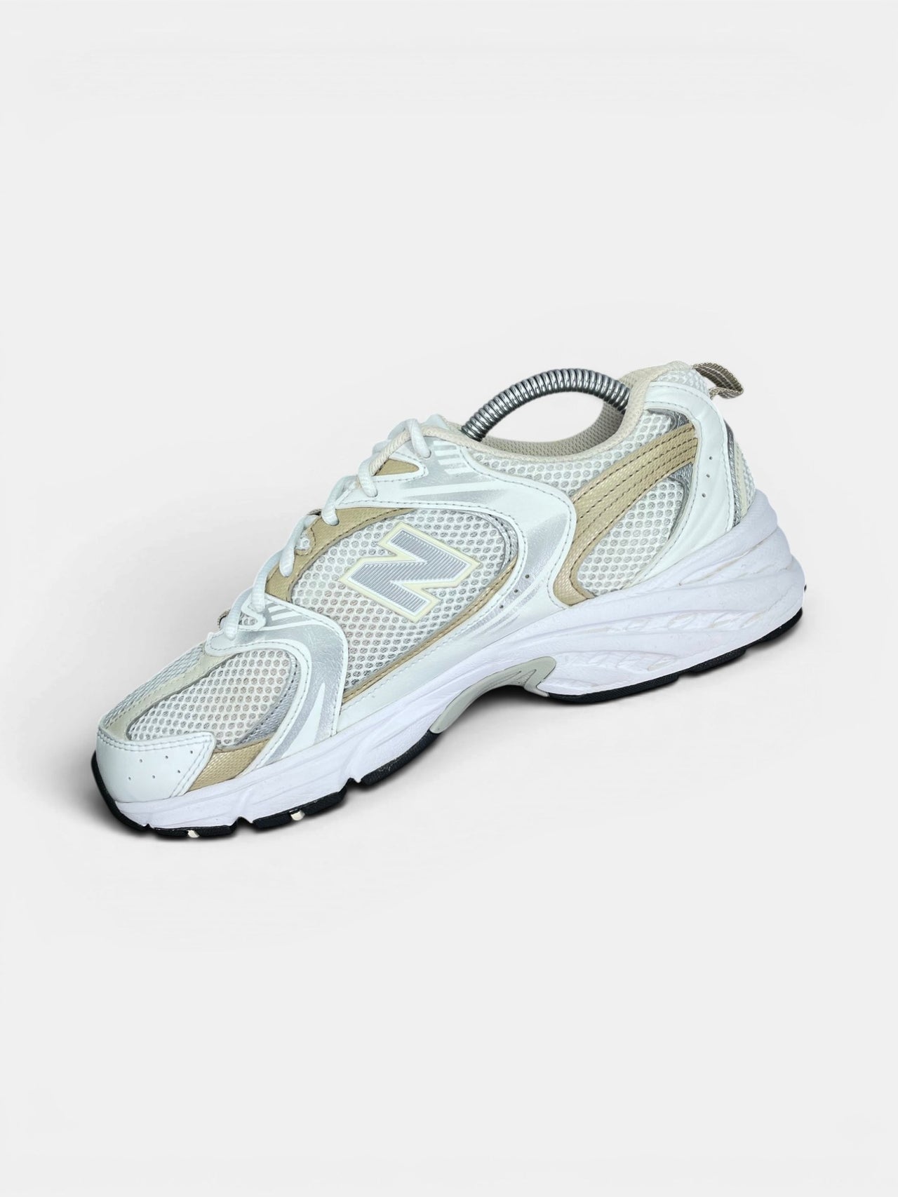New Balance 530 — buty sportowe damskie w bardzo dobrym stanie rozmiar 40.5, wewnętrzny panel prawego buta