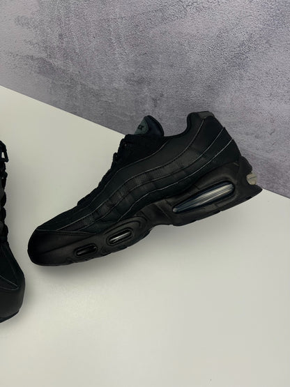 Nike Air Max 95 (45) - sneakilystore