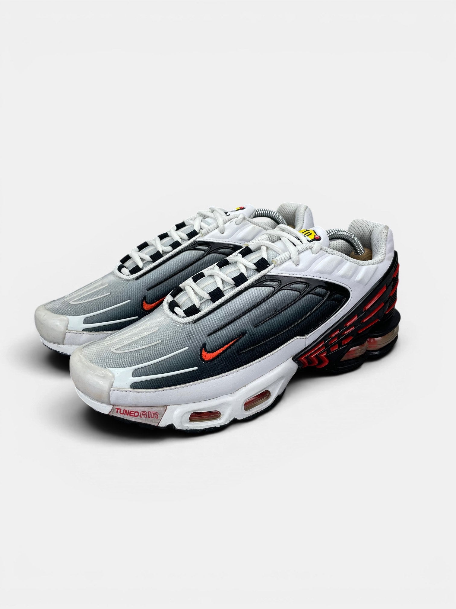 Nike Air Max Plus 3 Team Orange — buty sportowe męskie w bardzo dobrym stanie rozmiar 43, widok z boku