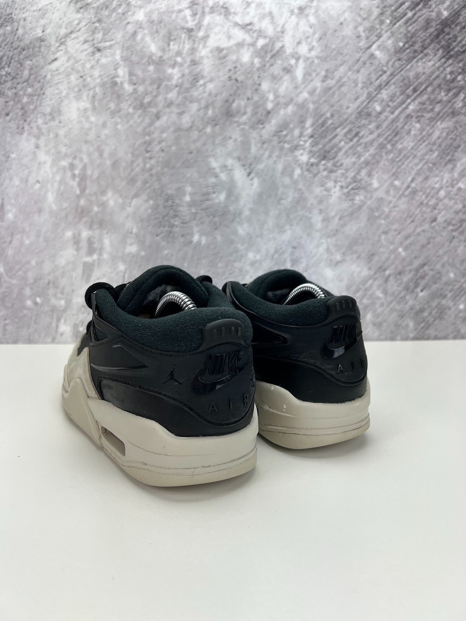 Nike Air Jordan 4 RM (40) - sneakilystore