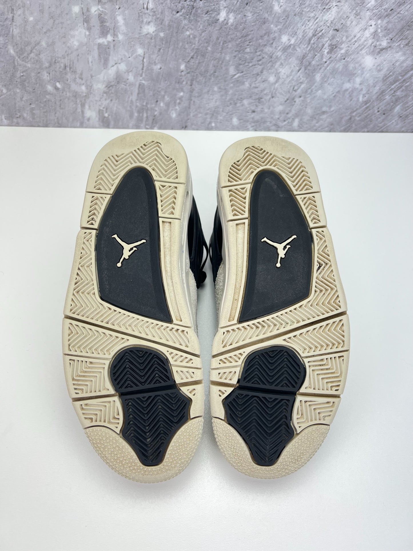 Nike Air Jordan 4 RM (40) - sneakilystore