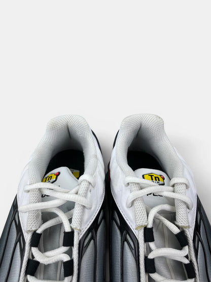 Nike Air Max Plus 3 Team Orange — buty sportowe męskie w bardzo dobrym stanie rozmiar 43, zapiętki butów