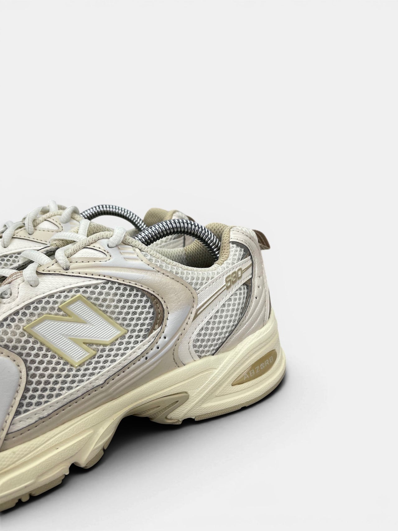 New Balance 530 Beige Angora — buty sportowe damskie w bardzo dobrym stanie rozmiar 37.5, opcjonalne zdjęcie 1