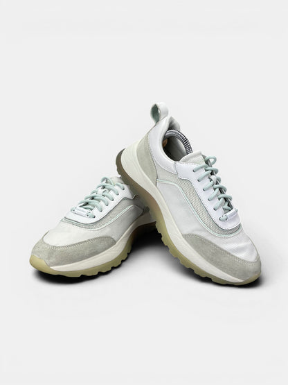 Calvin Klein Sneakers — buty sportowe damskie w bardzo dobrym stanie rozmiar 38, boczny profil