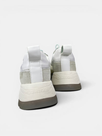 Calvin Klein Sneakers — buty sportowe damskie w bardzo dobrym stanie rozmiar 38, widok z tyłu