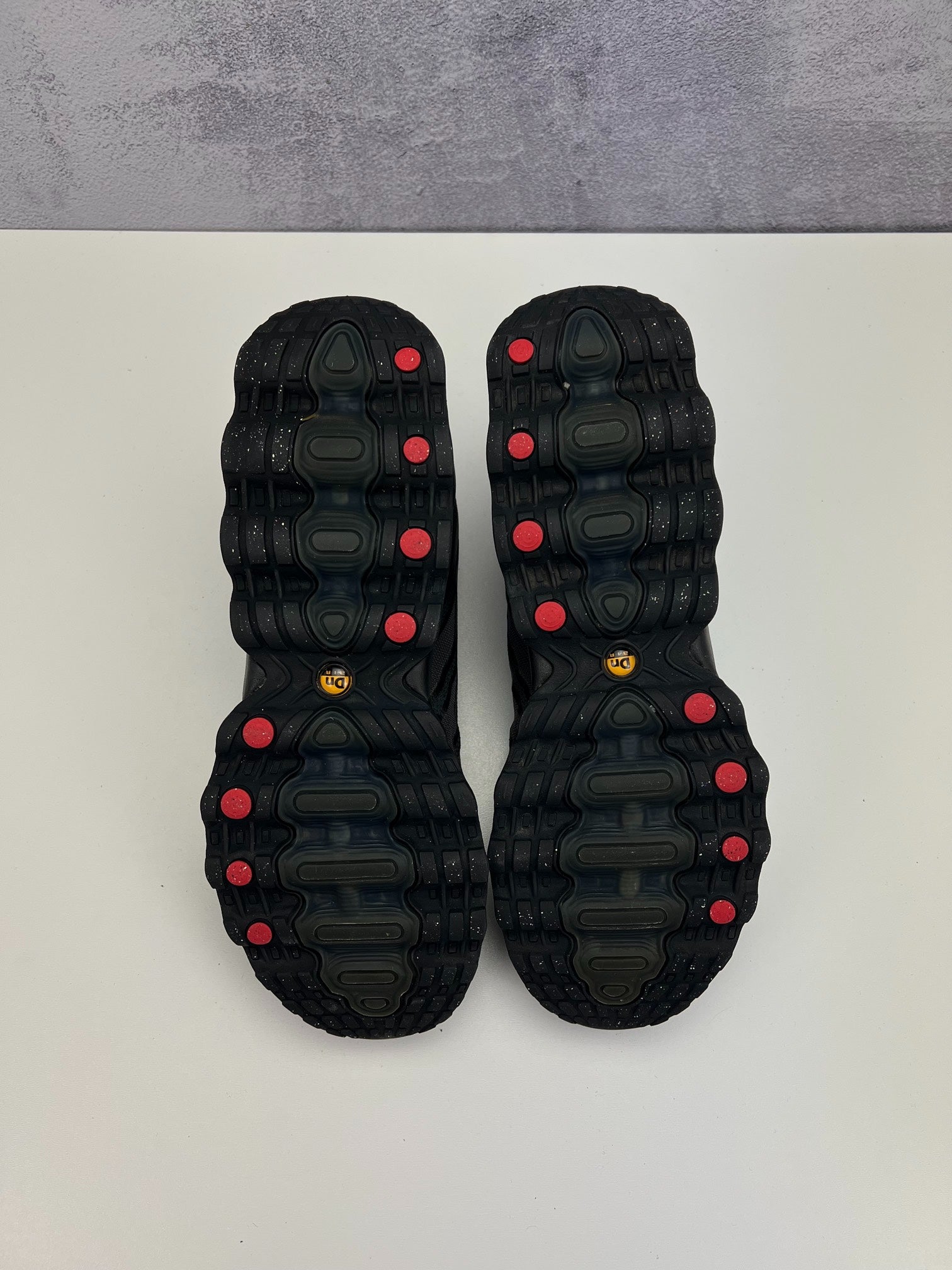 Nike Air Max Dn8 (44.5) - sneakilystore