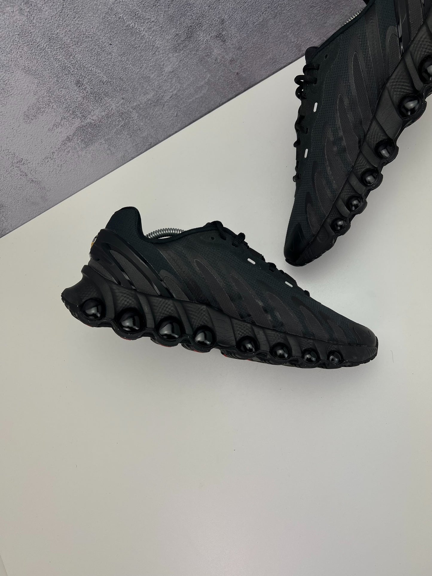 Nike Air Max Dn8 (44.5) - sneakilystore