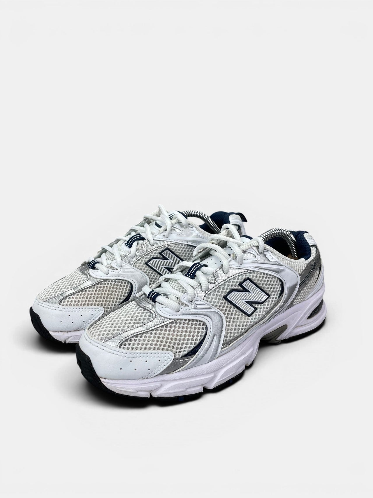 New Balance 530 — buty sportowe damskie w bardzo dobrym stanie rozmiar 38, widok z boku