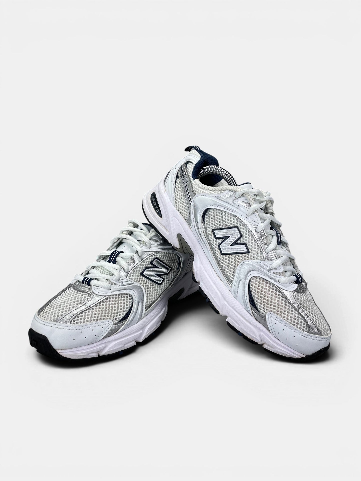 New Balance 530 — buty sportowe damskie w bardzo dobrym stanie rozmiar 38, boczny profil
