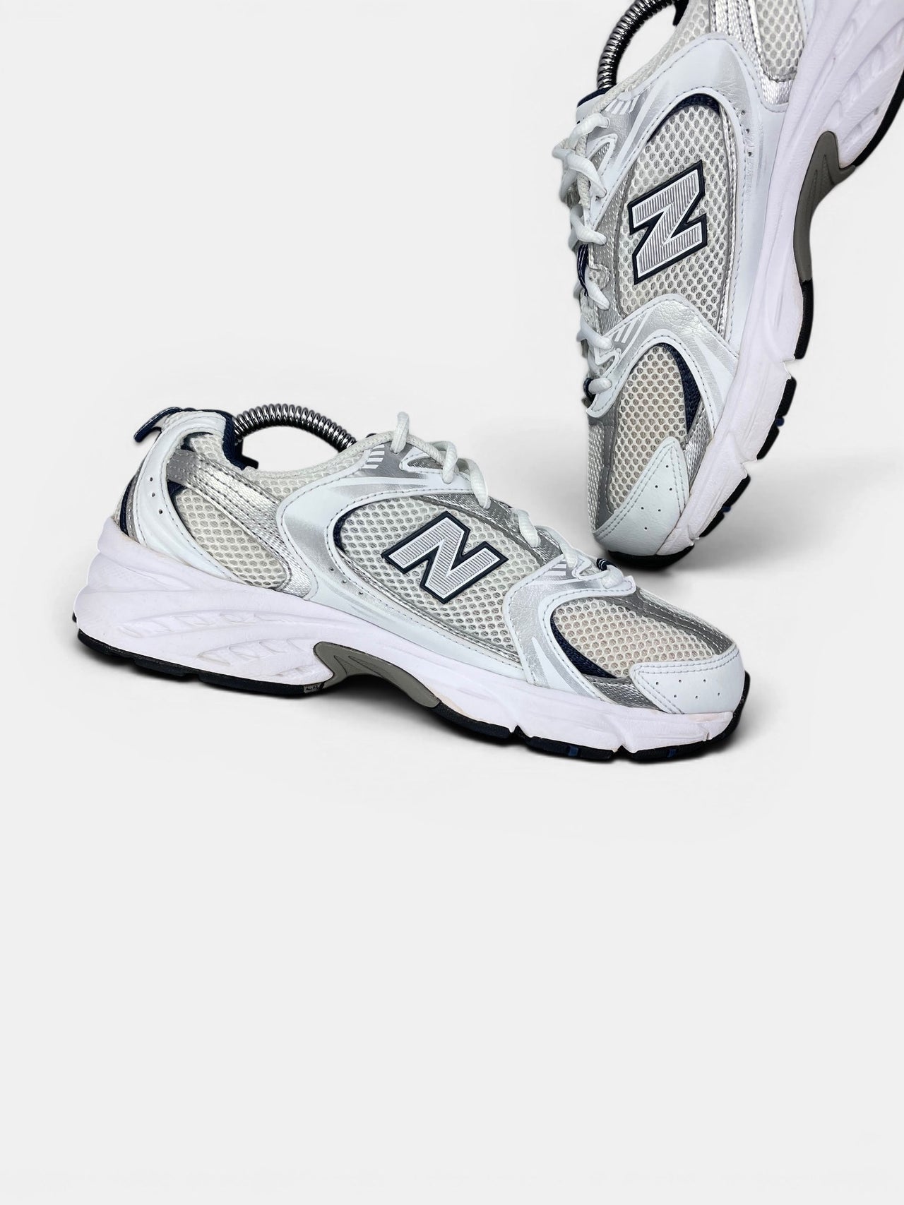 New Balance 530 — buty sportowe damskie w bardzo dobrym stanie rozmiar 38, wewnętrzny panel lewego buta