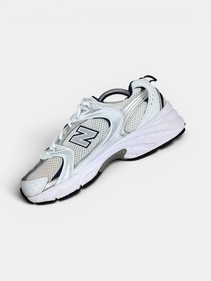 New Balance 530 — buty sportowe damskie w bardzo dobrym stanie rozmiar 38, wewnętrzny panel prawego buta