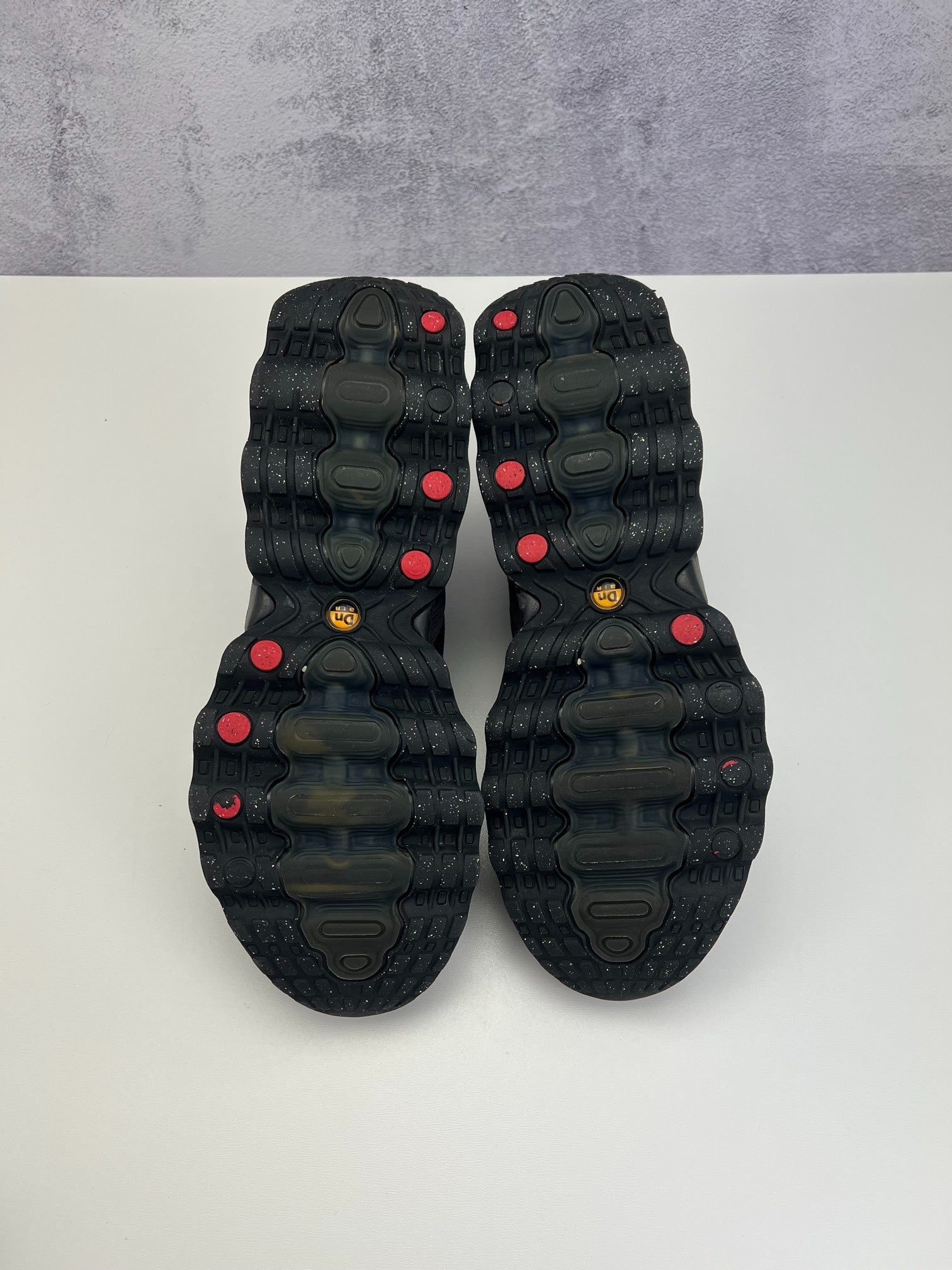 Nike Air Max Dn8 (44.5) - sneakilystore