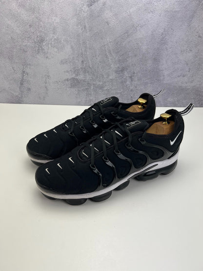 Nike Air Vapormax Plus (44.5) - sneakilystore