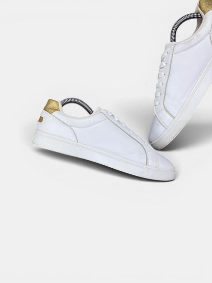 Tommy Hilfiger Essential — buty sportowe damskie w bardzo dobrym stanie rozmiar 38, wewnętrzny panel lewego buta