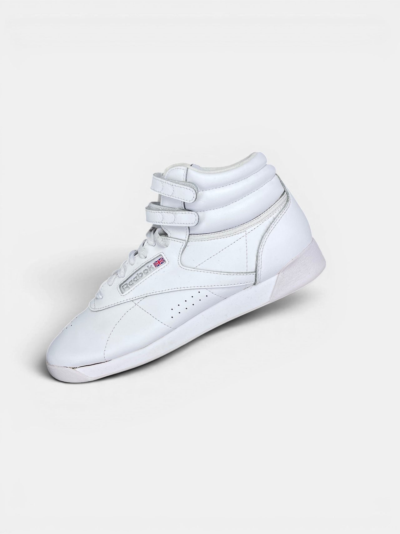 Reebok HiSneakers — buty sportowe damskie w bardzo dobrym stanie rozmiar 40.5, widok z góry na wewnętrzną stronę butów