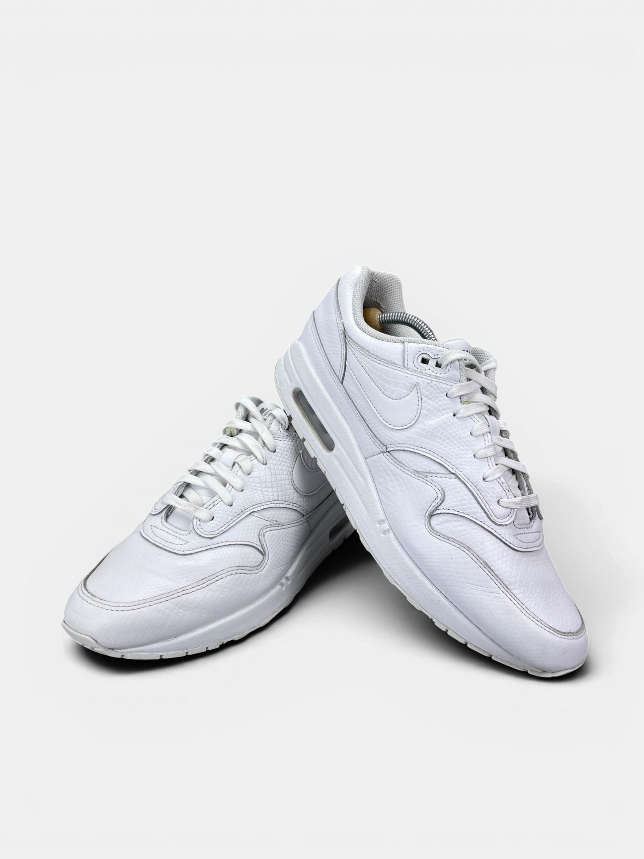 Nike Air Max 1 White Snakeskin — buty sportowe męskie w bardzo dobrym stanie rozmiar 44.5, boczny profil