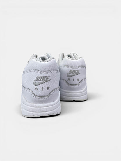 Nike Air Max 1 White Snakeskin — buty sportowe męskie w bardzo dobrym stanie rozmiar 44.5, widok z tyłu